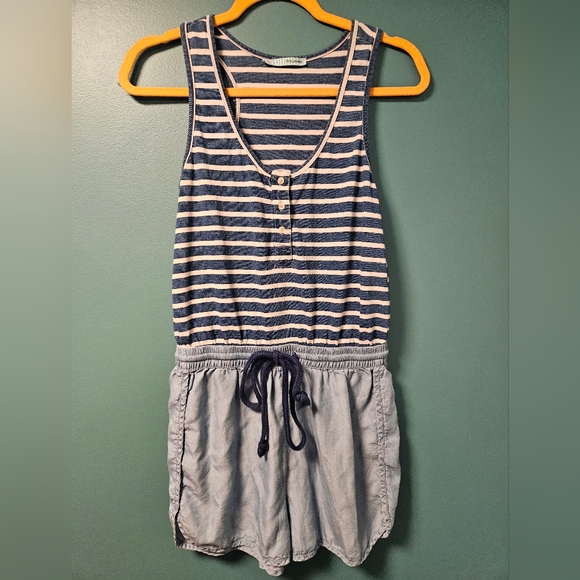 Cute romper! - Picture 5 of 5